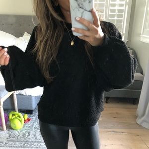 Vestique black bubble sleeve sweatshirt, small